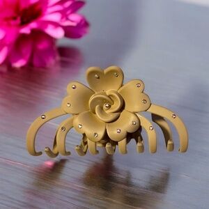 Sand Floral Rhinestone Hair Claw Clip